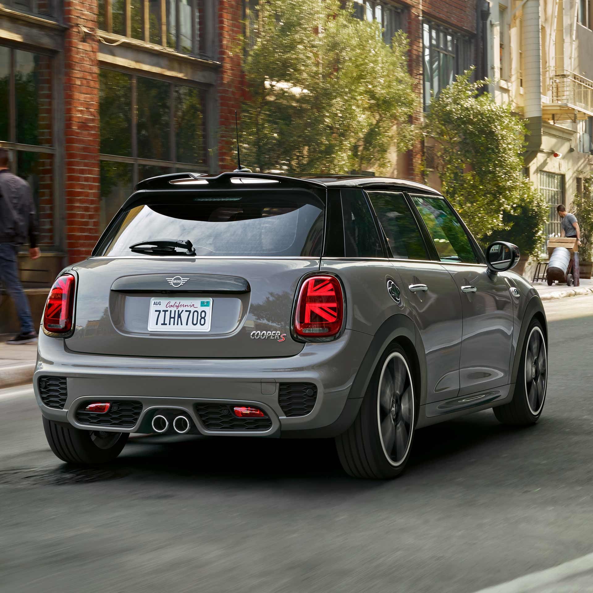 MINI 5-door hatch – rear view